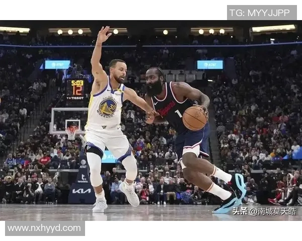 NBA快船勇士季后赛第二场激战回顾与精彩瞬间分析