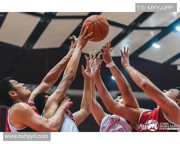 印度男篮对决马来西亚队全力以赴争夺亚洲篮球赛胜利荣耀