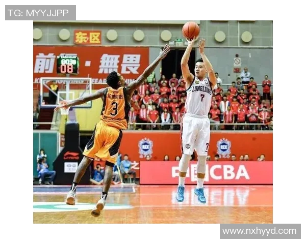 北大清华2015年CUBA篮球对决精彩回顾与赛场风云变幻分析