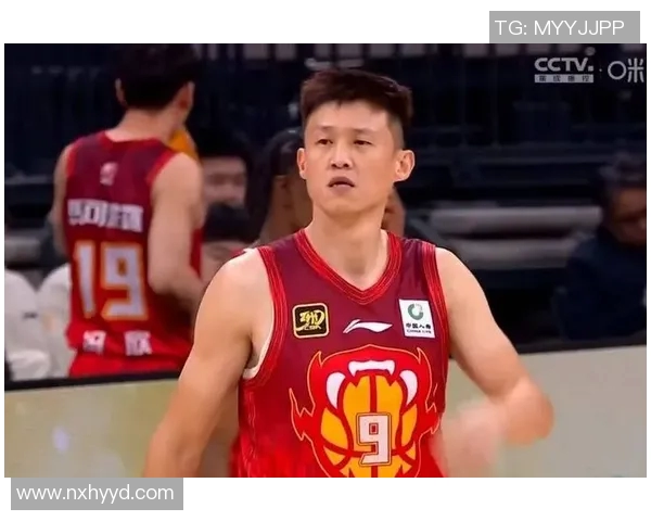 周鹏：从篮球场上的拼搏者到生活中的坚韧榜样