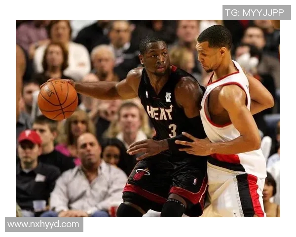 雷霆与开拓者第四场激战回顾双方球员表现与战术分析 雷霆与开拓者第四场激战回顾双方球员表现与战术分析