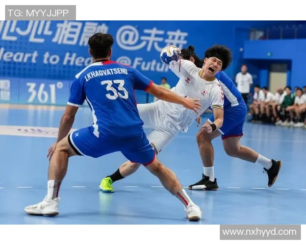 高阿与加尔各答竞技的精彩对决揭示了足球战术与团队合作的魅力 高阿与加尔各答竞技的精彩对决揭示了足球战术与团队合作的魅力